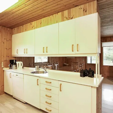 Three-bedroom Holiday In 15 Ferienhaus